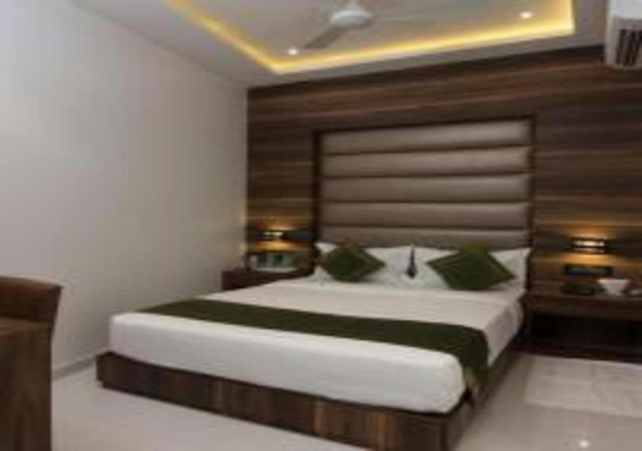 Hotel Meriton Mumbai International Airport T-2 Luaran gambar