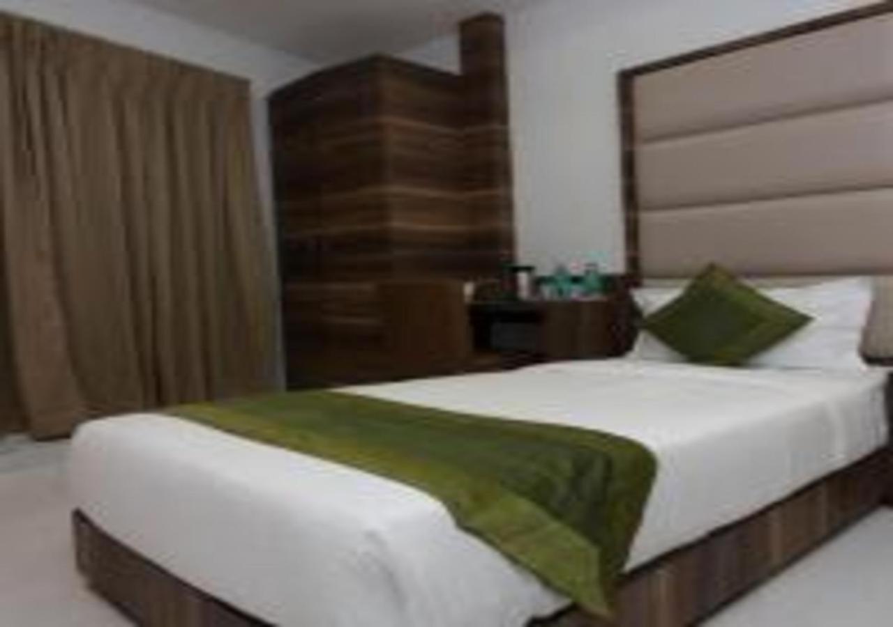 Hotel Meriton Mumbai International Airport T-2 Luaran gambar